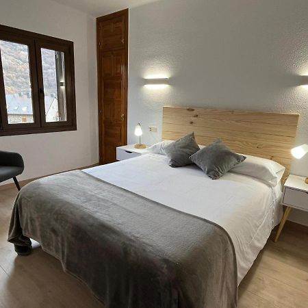 Hotel Farre D'Avall Barruera Bagian luar foto