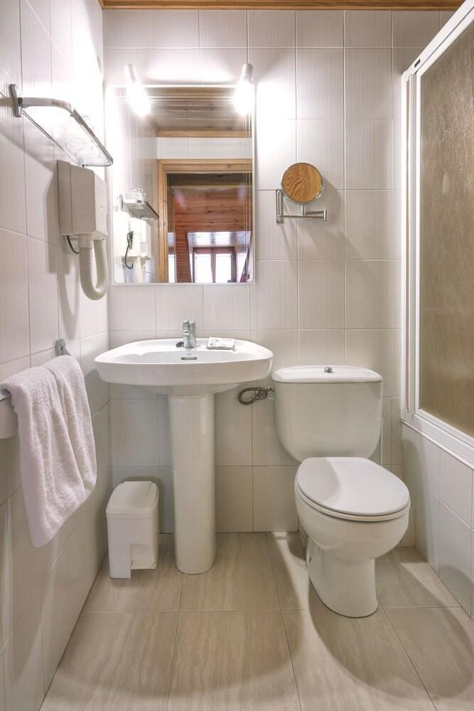 Hotel Farre D'Avall Barruera Bagian luar foto